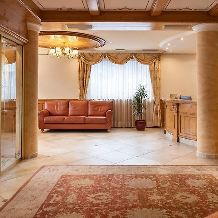 Beverly Alps Hotel & Spa Pinzolo Zewnętrze zdjęcie