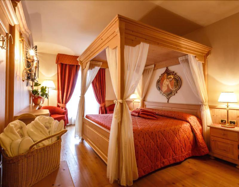 Beverly Alps Hotel & Spa Pinzolo Zewnętrze zdjęcie
