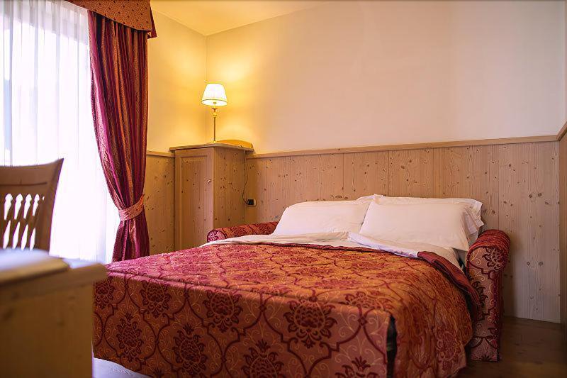 Beverly Alps Hotel & Spa Pinzolo Zewnętrze zdjęcie
