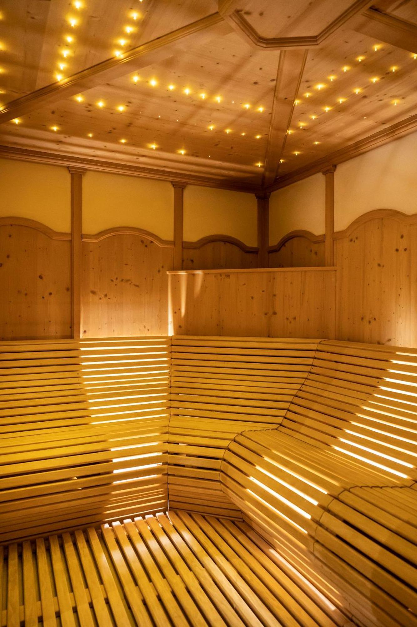 Beverly Alps Hotel & Spa Pinzolo Zewnętrze zdjęcie