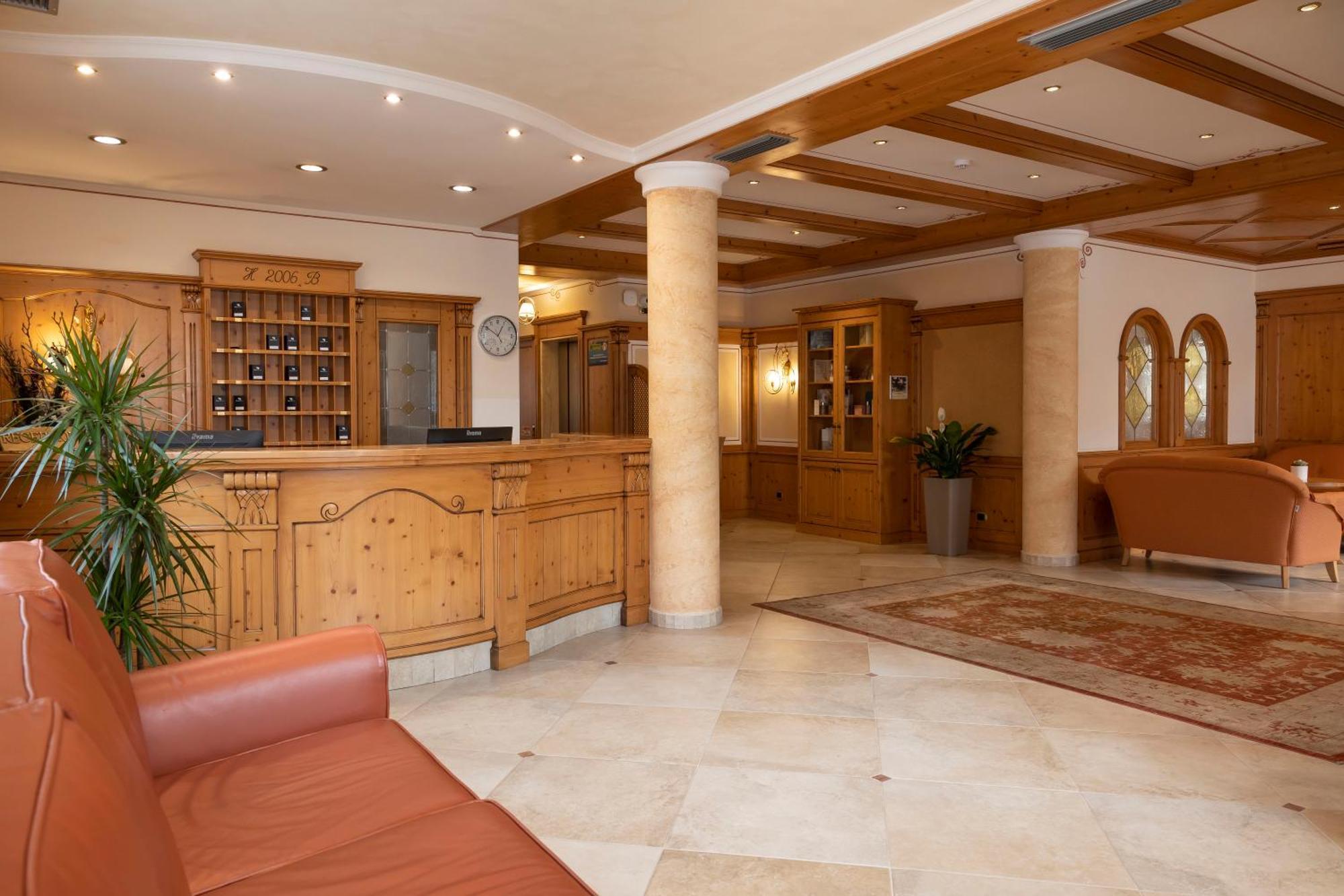 Beverly Alps Hotel & Spa Pinzolo Zewnętrze zdjęcie