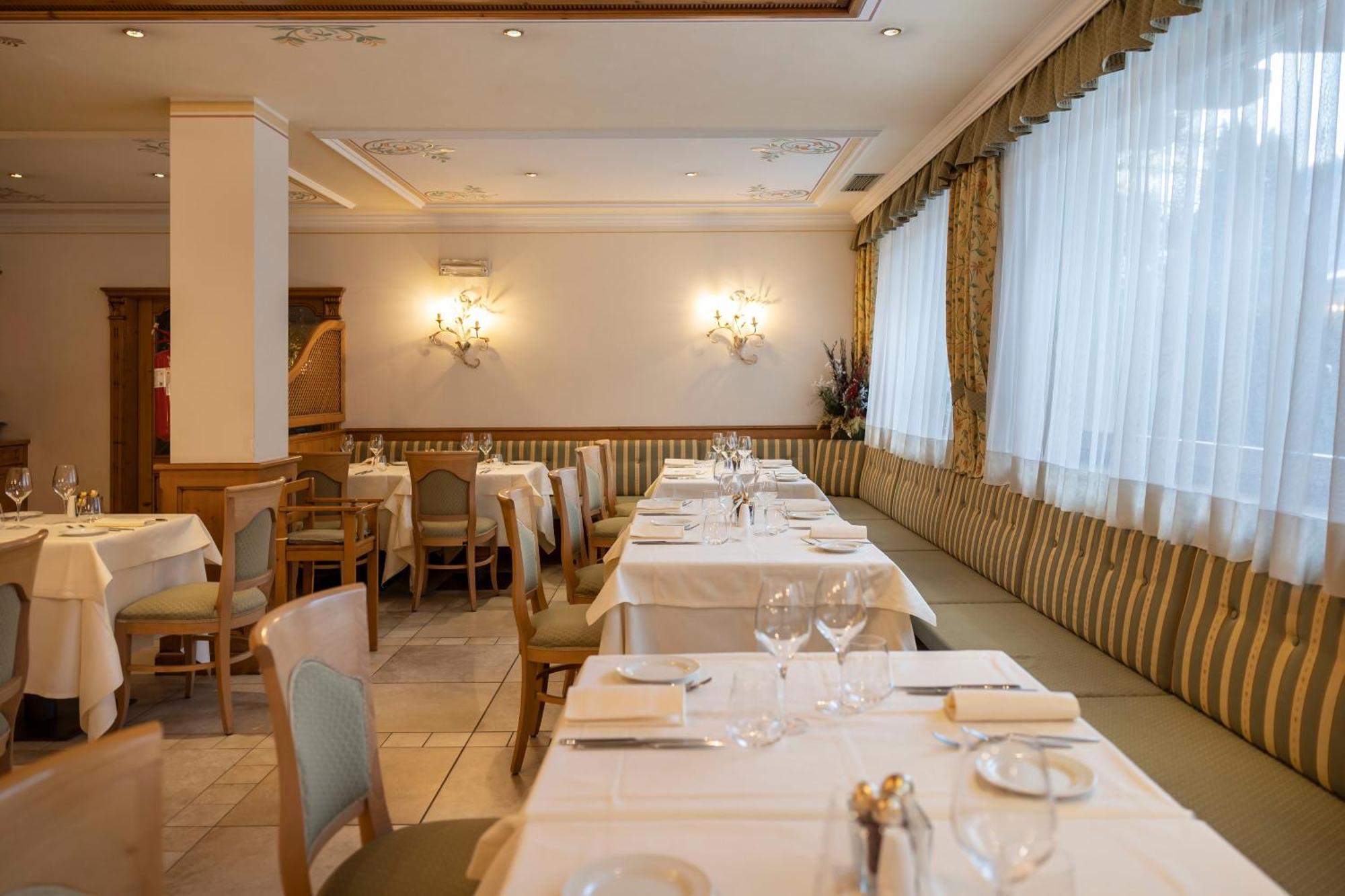 Beverly Alps Hotel & Spa Pinzolo Zewnętrze zdjęcie