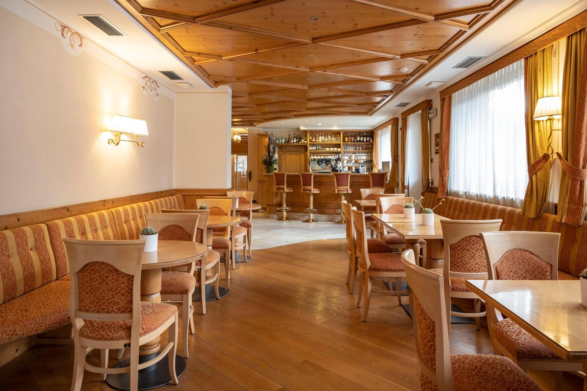 Beverly Alps Hotel & Spa Pinzolo Zewnętrze zdjęcie