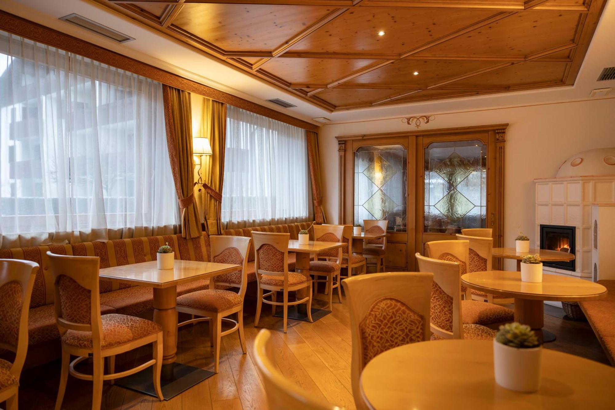 Beverly Alps Hotel & Spa Pinzolo Zewnętrze zdjęcie