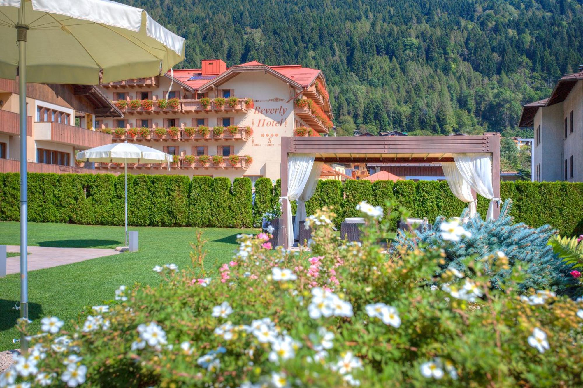 Beverly Alps Hotel & Spa Pinzolo Zewnętrze zdjęcie