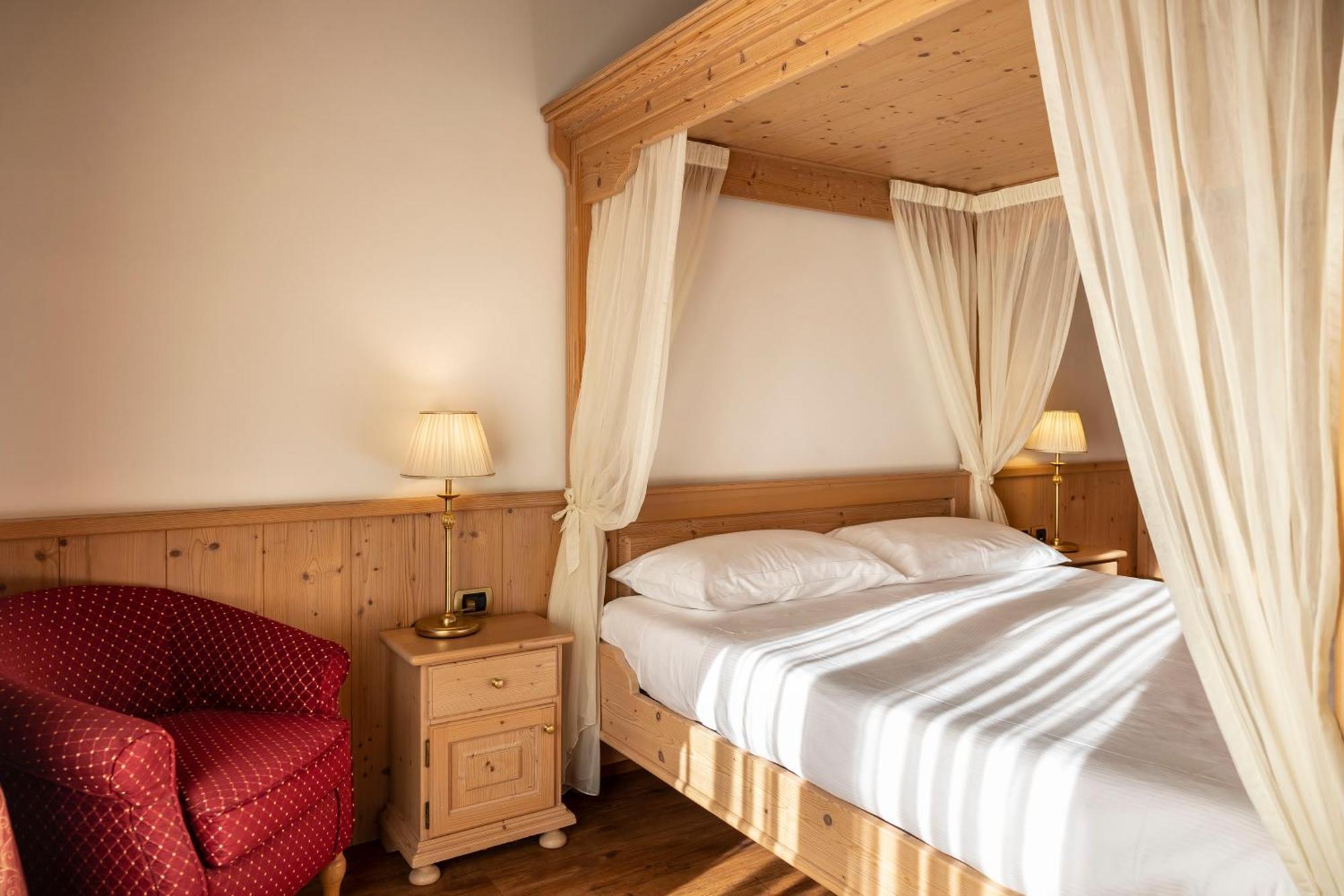 Beverly Alps Hotel & Spa Pinzolo Zewnętrze zdjęcie