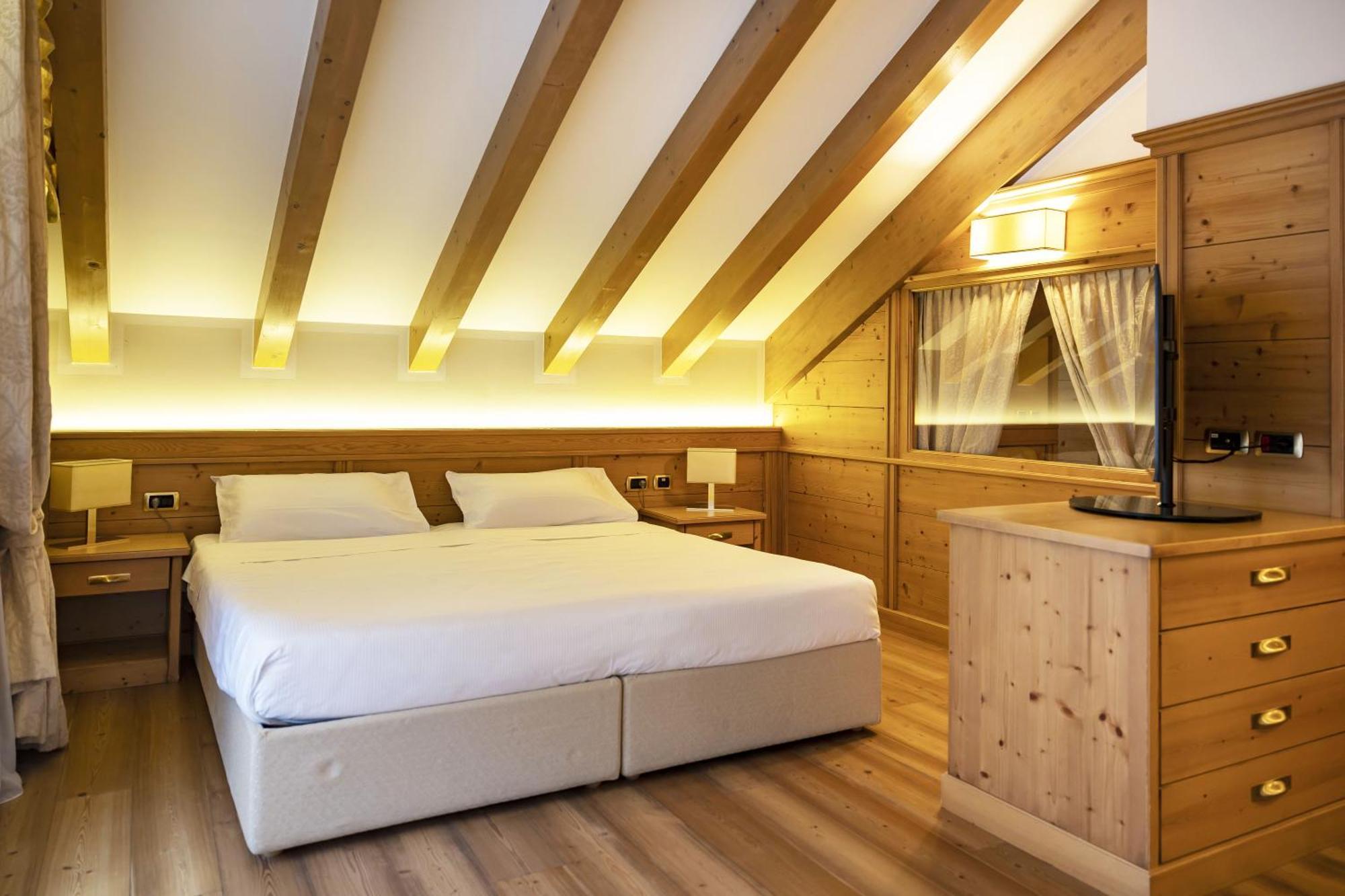 Beverly Alps Hotel & Spa Pinzolo Zewnętrze zdjęcie