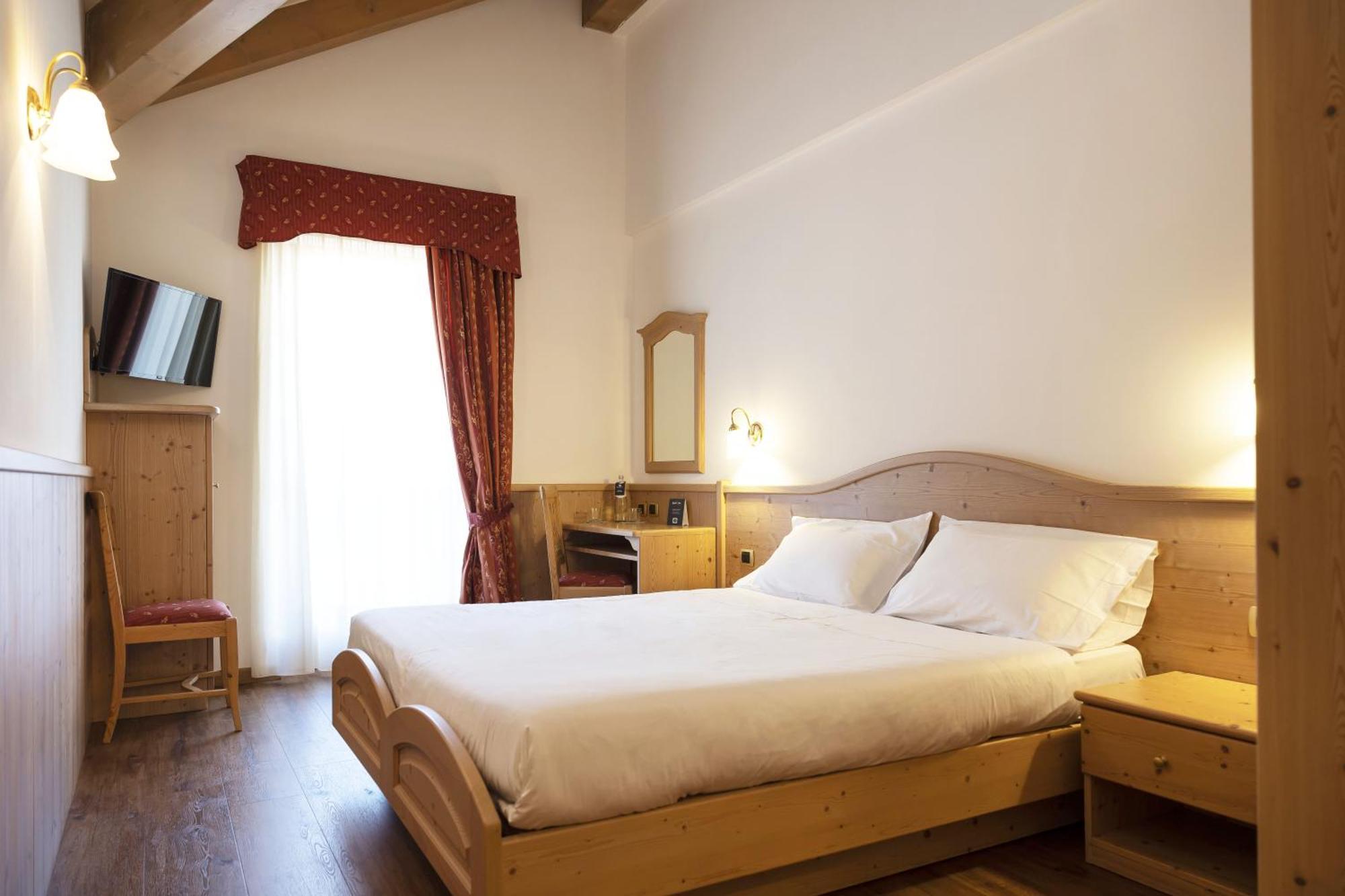 Beverly Alps Hotel & Spa Pinzolo Zewnętrze zdjęcie