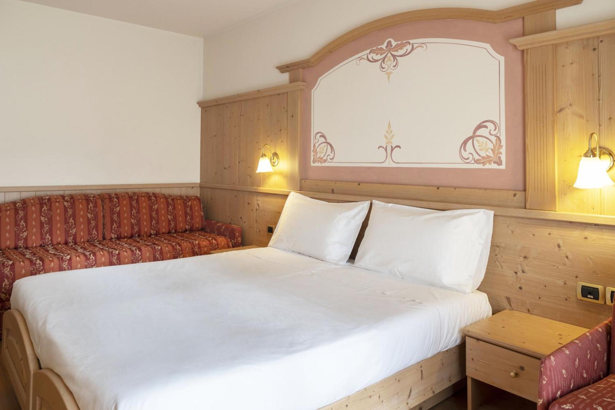 Beverly Alps Hotel & Spa Pinzolo Zewnętrze zdjęcie
