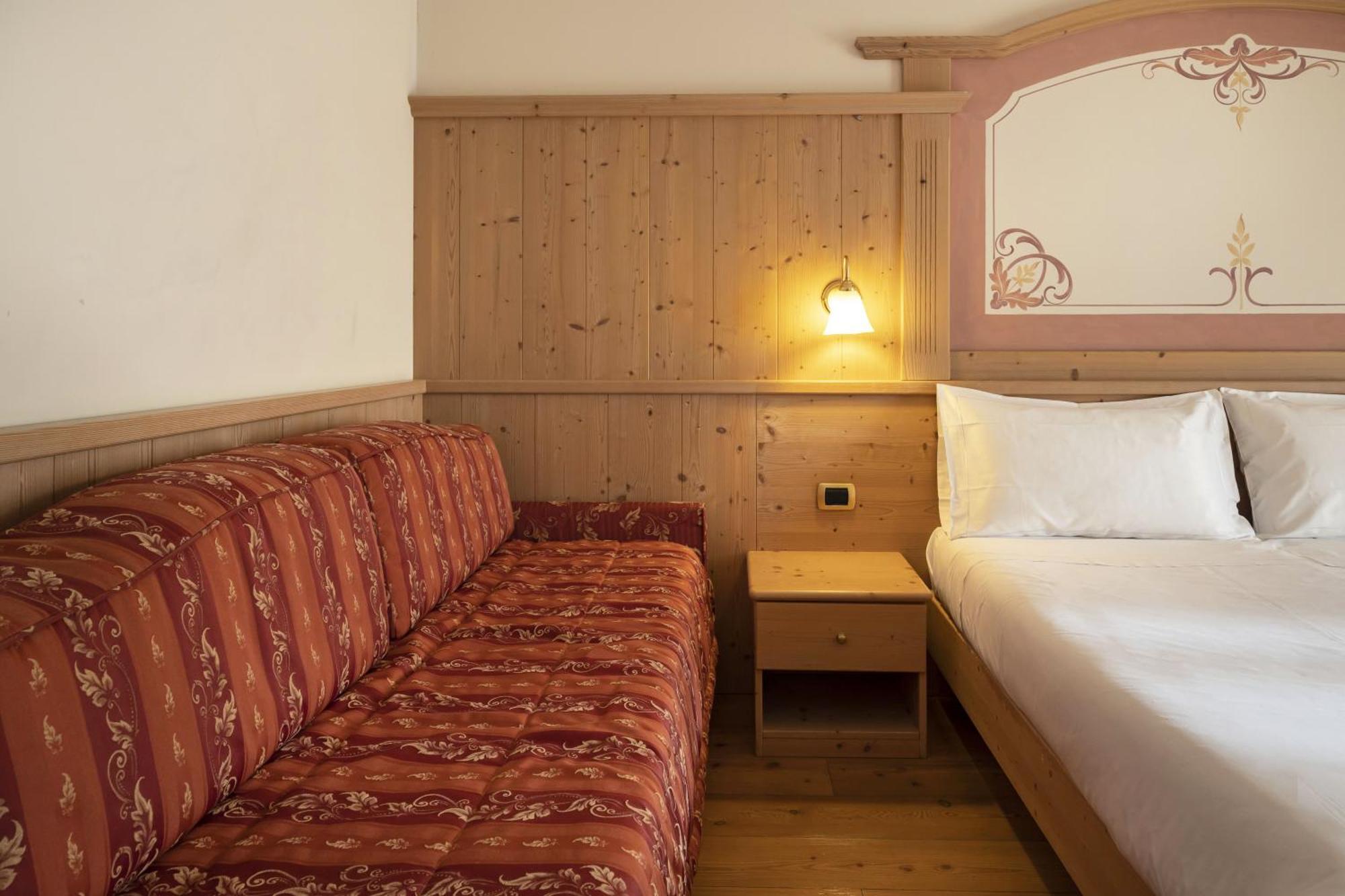 Beverly Alps Hotel & Spa Pinzolo Pokój zdjęcie